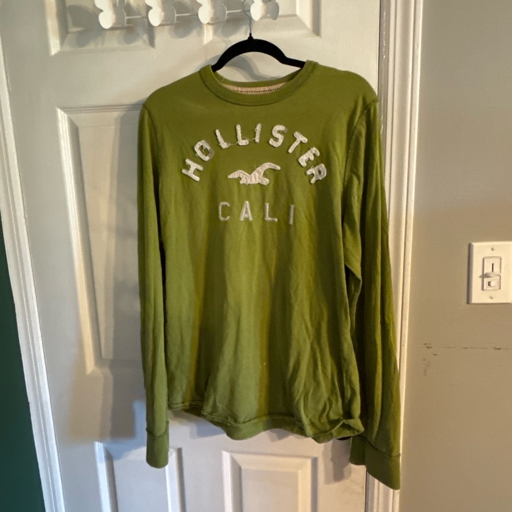 olive green hollister women's long sleeve